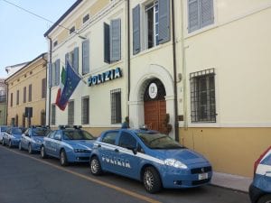 Estorceva denaro a imprenditore finalese
